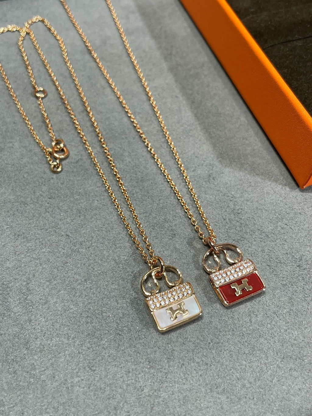 GlowH CIRCE MOISSANITE PENDANT NECKLACE GOLD