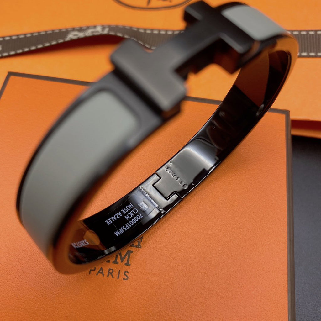 GlowCLIC HM SO BLACK GREY BRACELET