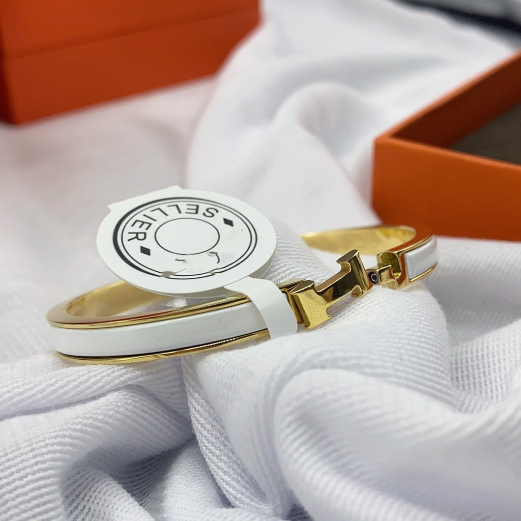 GlowCLASSIC HM CLIC WHITE 8MM ENAMEL BRACELET