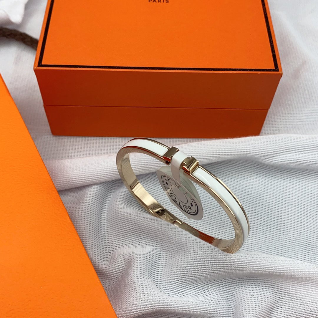 GlowCLASSIC HM CLIC WHITE 8MM ENAMEL BRACELET