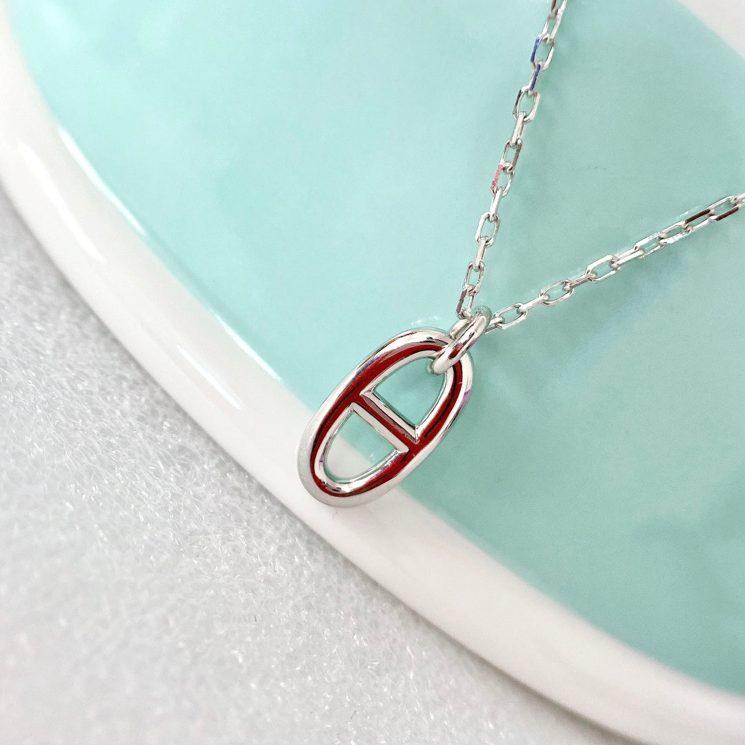 GlowHM PIG NOSE NECKLACE