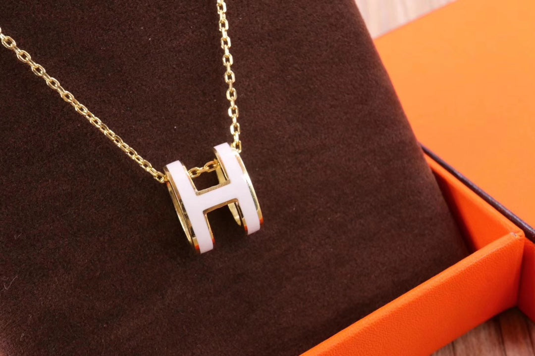 GlowHM CLIC YELLOW ENAMEL GOLD NECKLACE