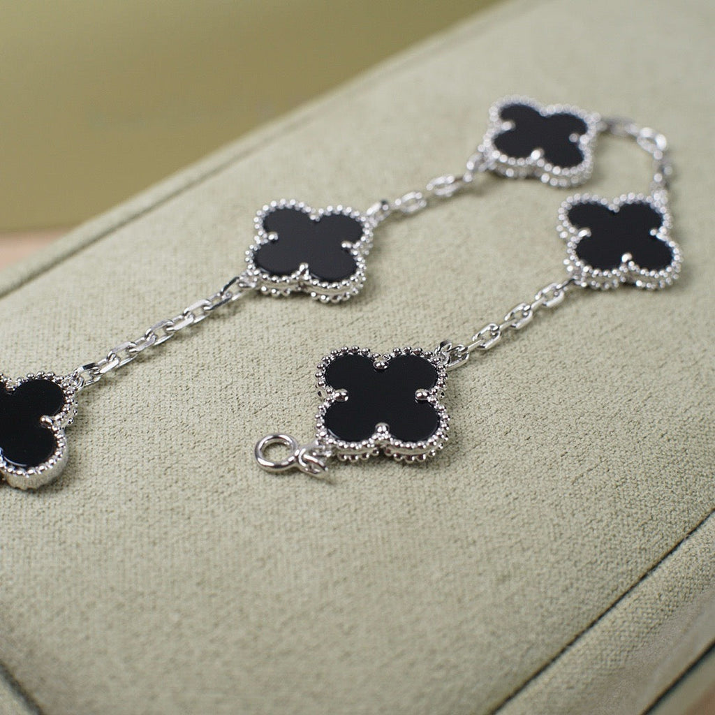 [Glow]New  CLOVER 5 MOTIF ONYXS BRACELET COLLECTION