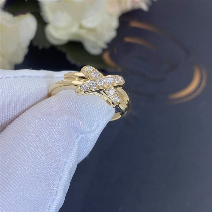 GlowJEUX DE GOLD DIAMOND RING