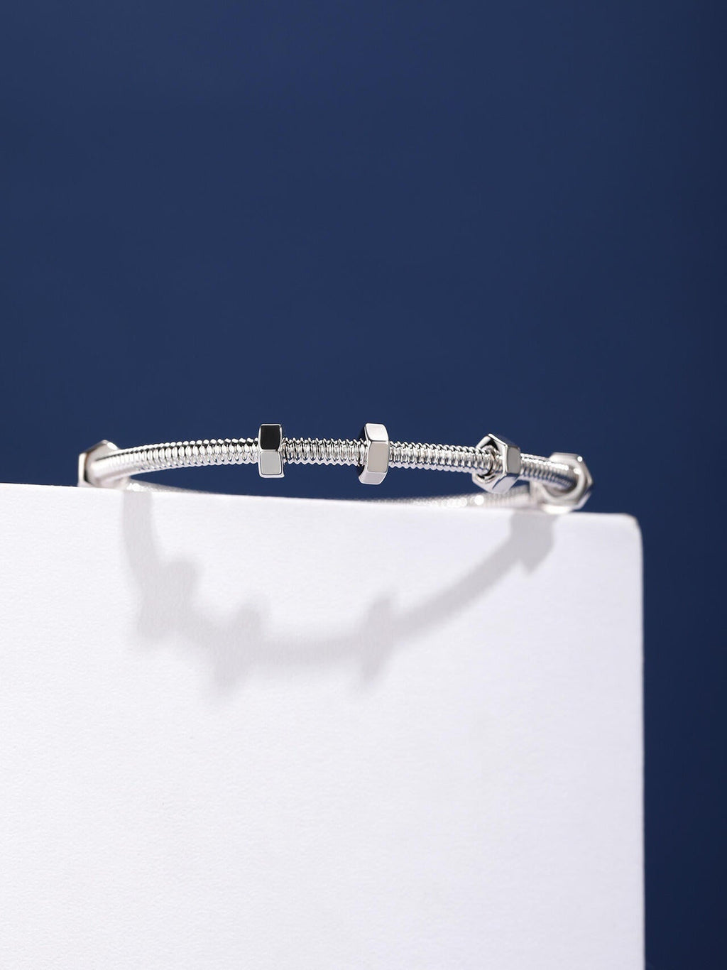 [Glow]CT THREADED BRACELET