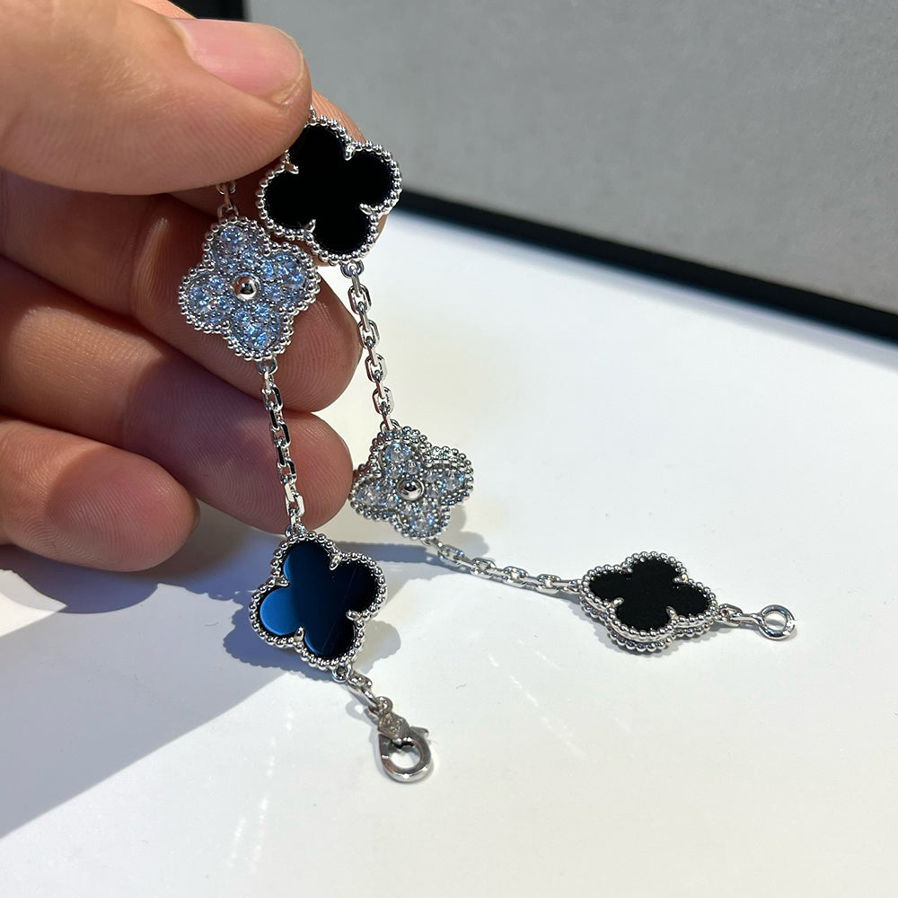 [Glow Jewelry] CLOVER 5 MOTIF ONYXS BRACELET COLLECTION
