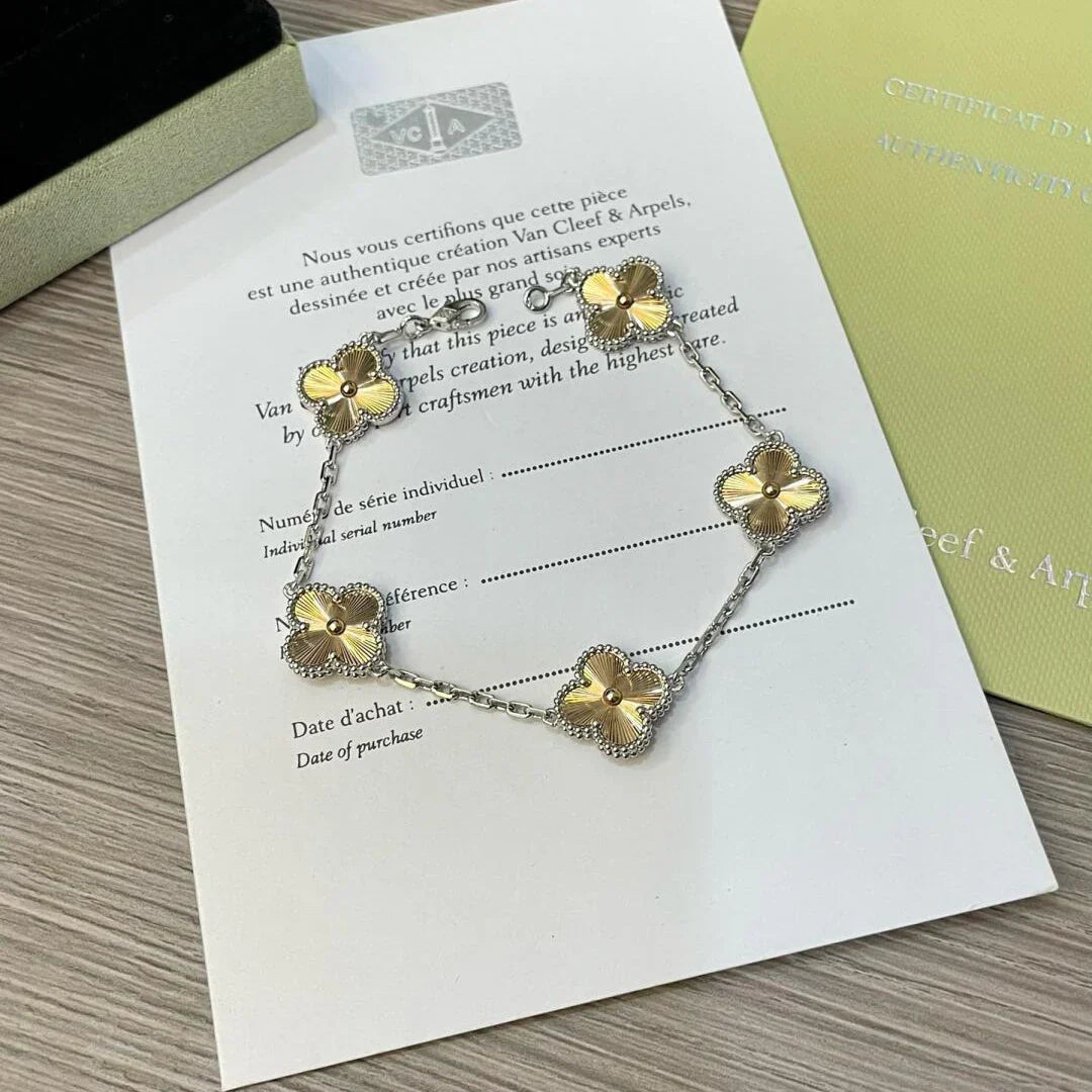[Glow]New  CLOVER 5 MOTIF LASER BRACELET COLLECTION
