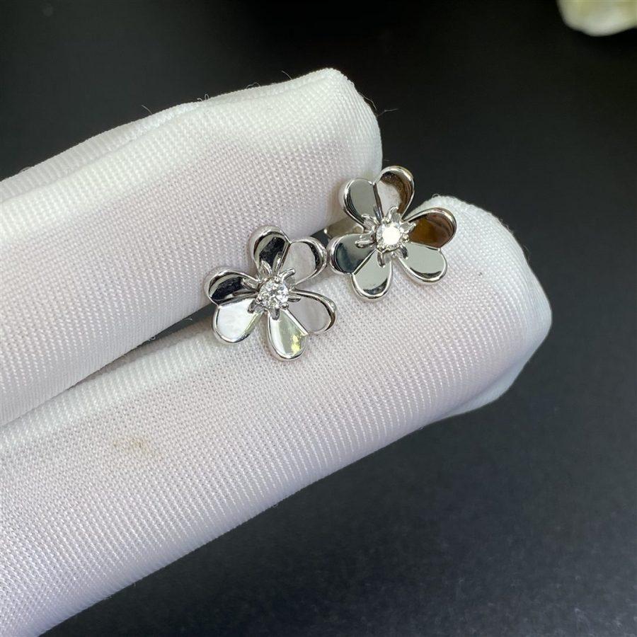 ¡®Glow¡¯FRIVOLE MINI SILVER FLOWER EARRINGS