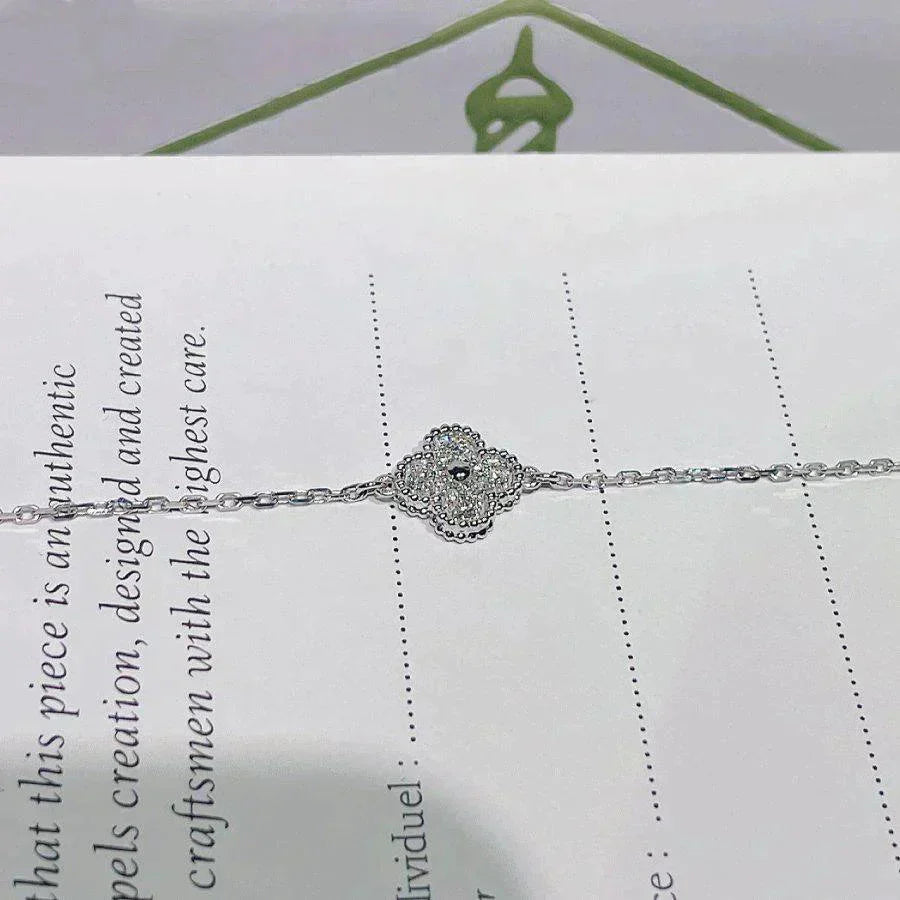 ¡®Glow¡¯CLOVER  SINGLE FLOWER BRACELET SILVER