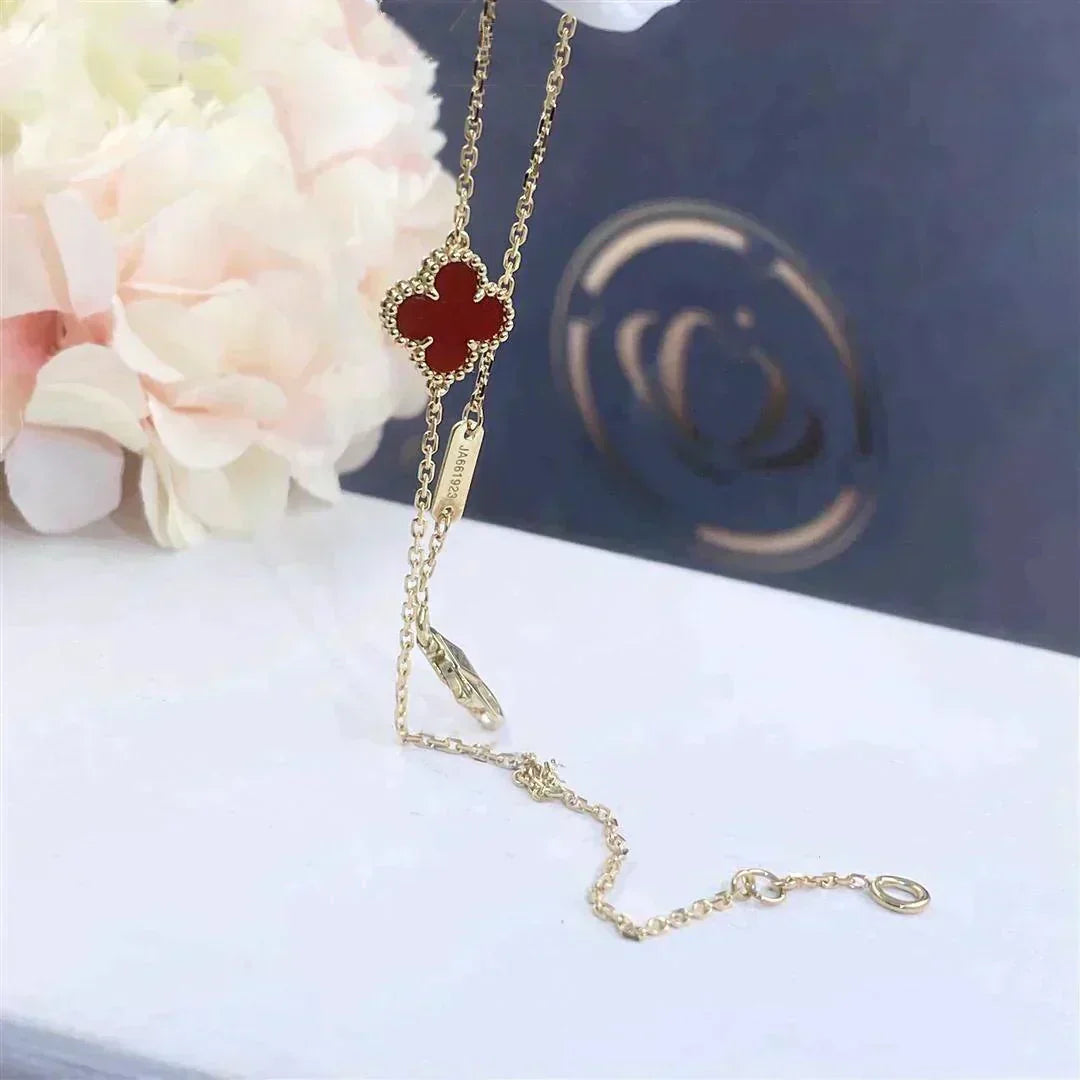 ¡®Glow¡¯CLOVER  CARNELIAN SINGLE FLOWER BRACELET