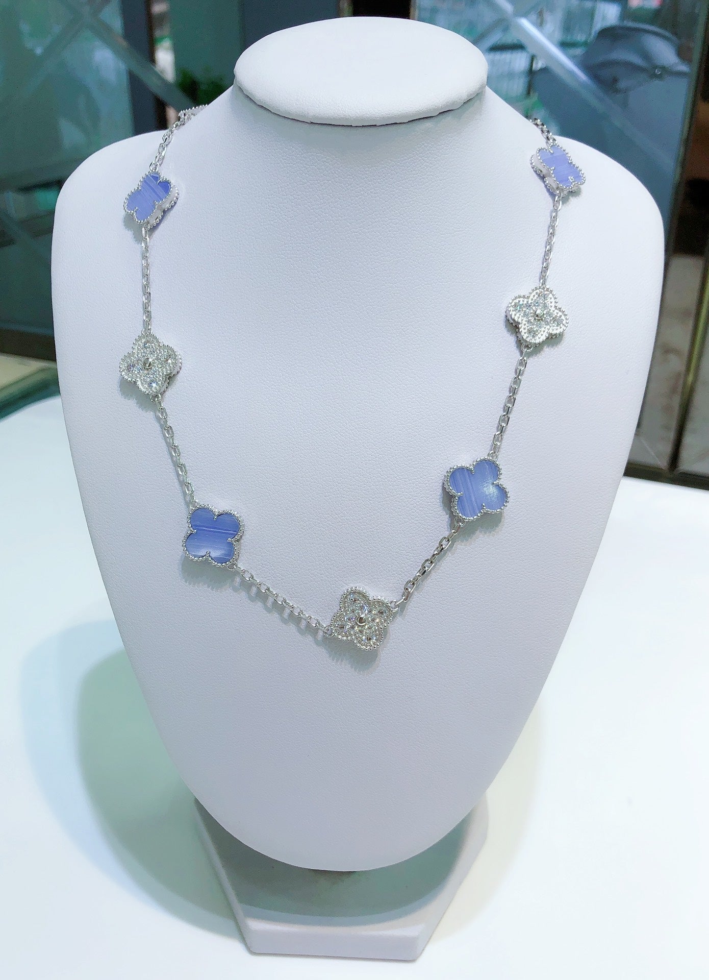 ¡®Glow¡¯CLOVER 10 MOTIFS CHALCEDONY DIAMONDS SILVER NECKLACE