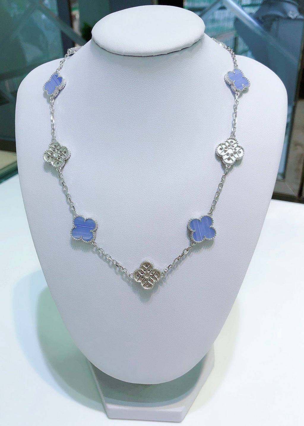¡®Glow¡¯CLOVER 10 MOTIFS CHALCEDONY DIAMONDS SILVER NECKLACE