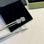 ¡®Glow¡¯CLOVER MINI DIAMOND STUD EARRINGS